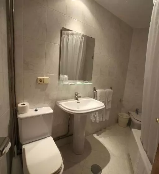 Quarto standart individual, Ramos