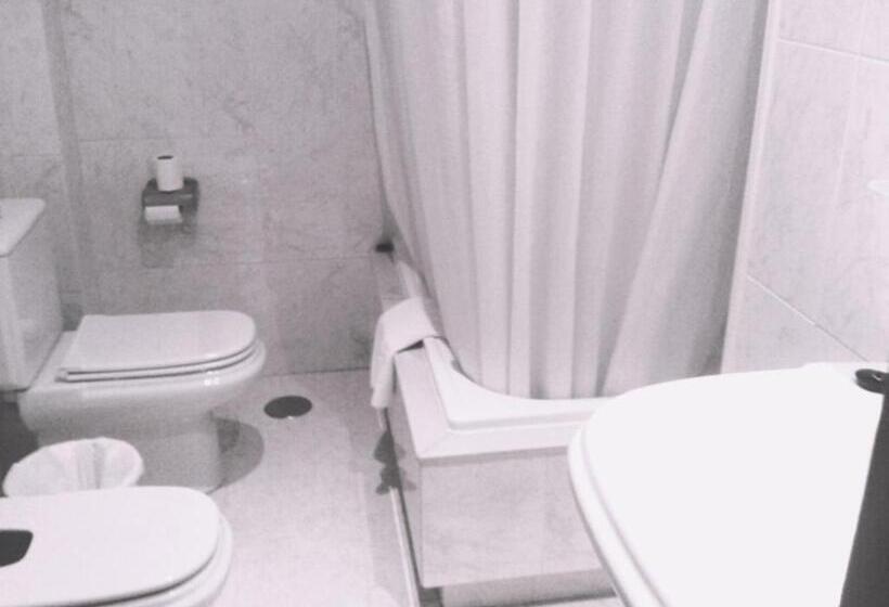 스탠다드 싱글 룸, Ramos