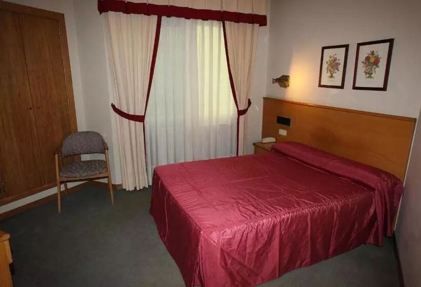 Quarto standart individual, Ramos