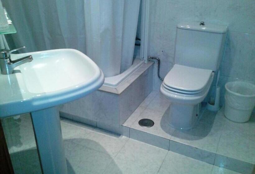 스탠다드 룸, Ramos