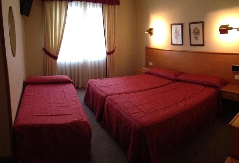 스탠다드 트리플 룸, Ramos