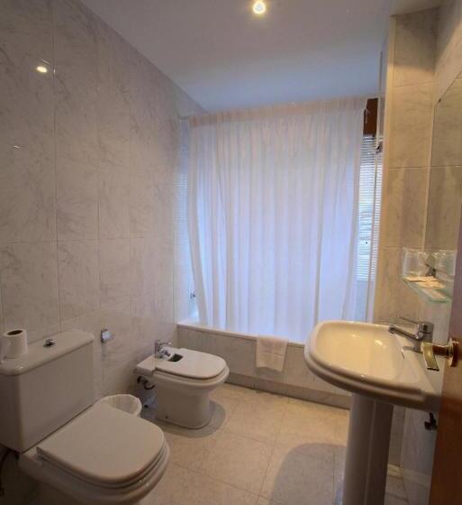 스탠다드 트리플 룸, Ramos