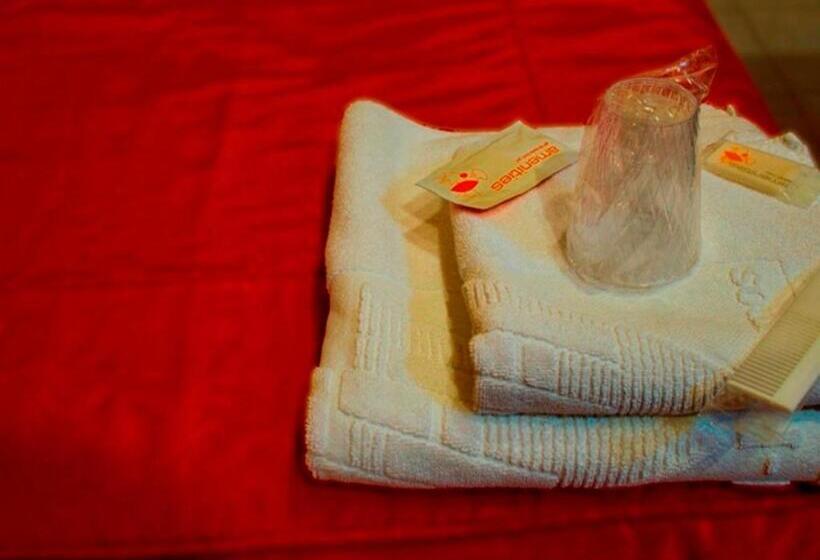 스탠다드 트리플 룸, Ramos