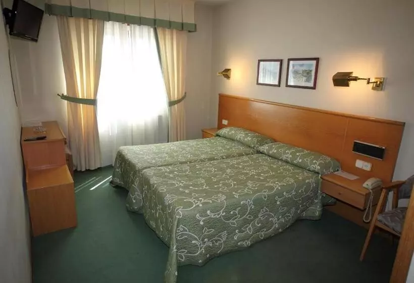 Quarto Standard com Vistas, Ramos