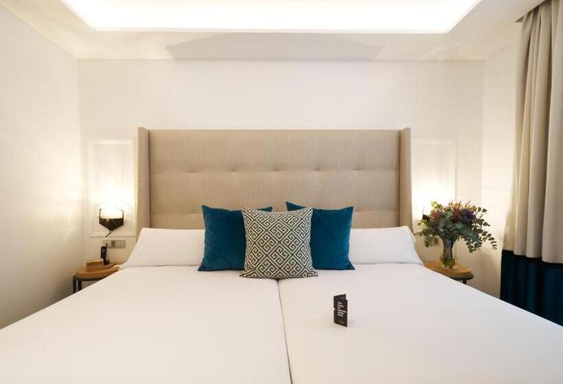 インサイドジュニアスイート, Regina