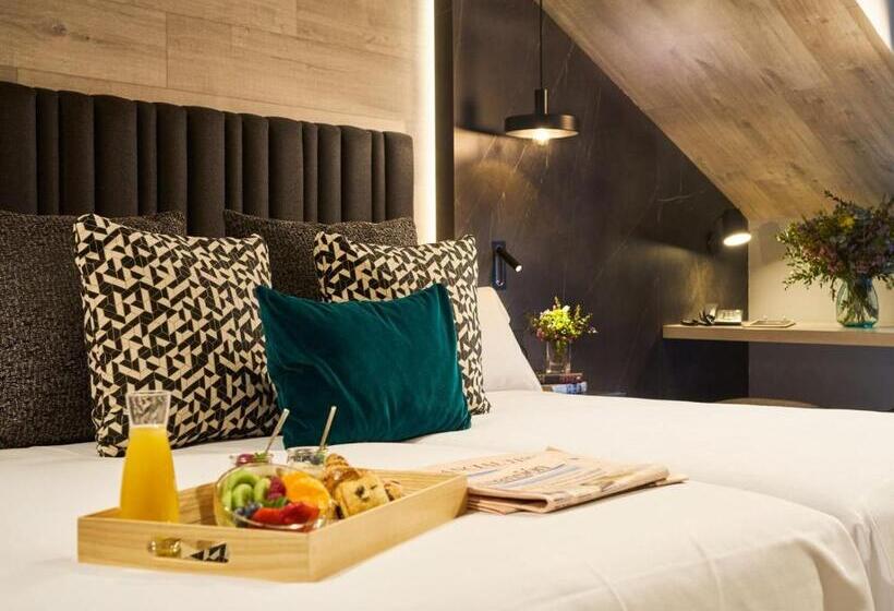 ペントハウスルーム, Regina