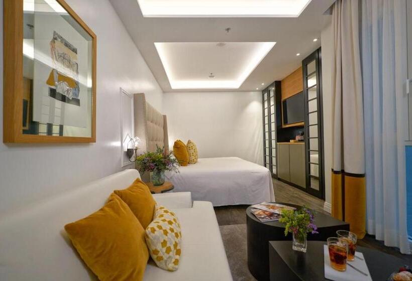 インサイドジュニアスイート, Regina