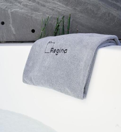 ペントハウスルーム, Regina