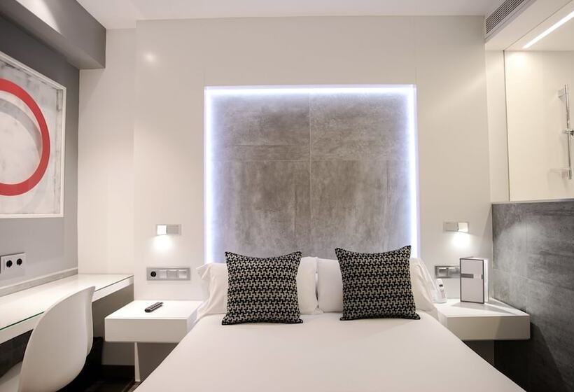 インサイドのシングルルーム, Regina