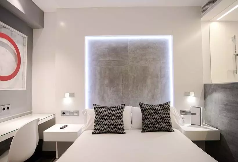 اتاق اینتریور یک تخته, Regina