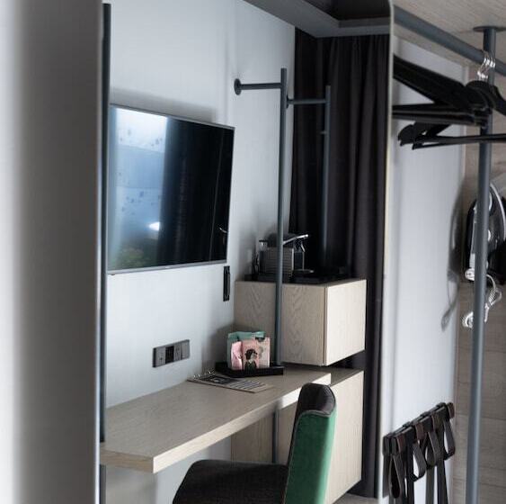 ペントハウスルーム, Regina