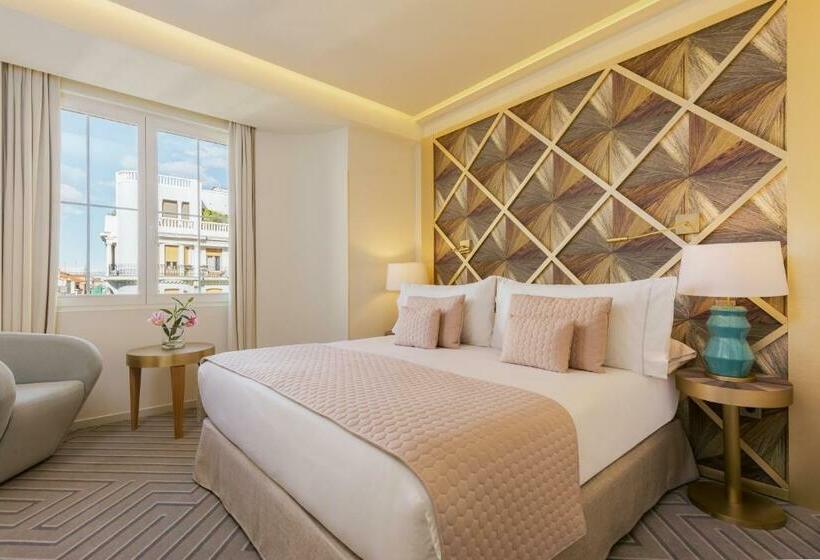 اتاق سوپریور با چشم‌انداز, Room Mate Macarena – Gran Via