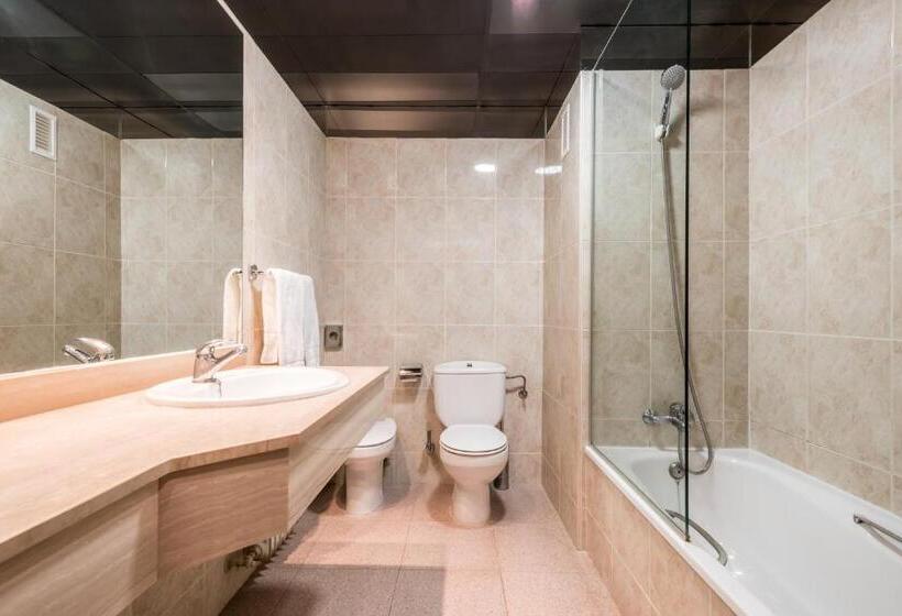 Номер Стандарт Трехместный, Snö Hotel Formigal