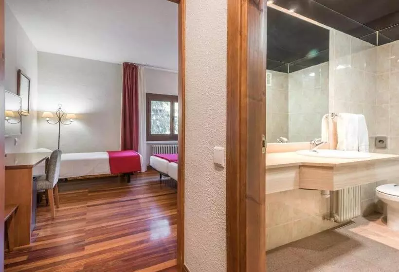 اتاق استاندارد سه نفره, Snö Hotel Formigal