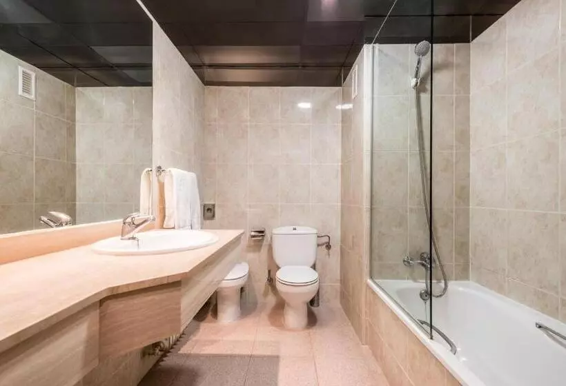 اتاق استاندارد چهار تخته, Snö Hotel Formigal