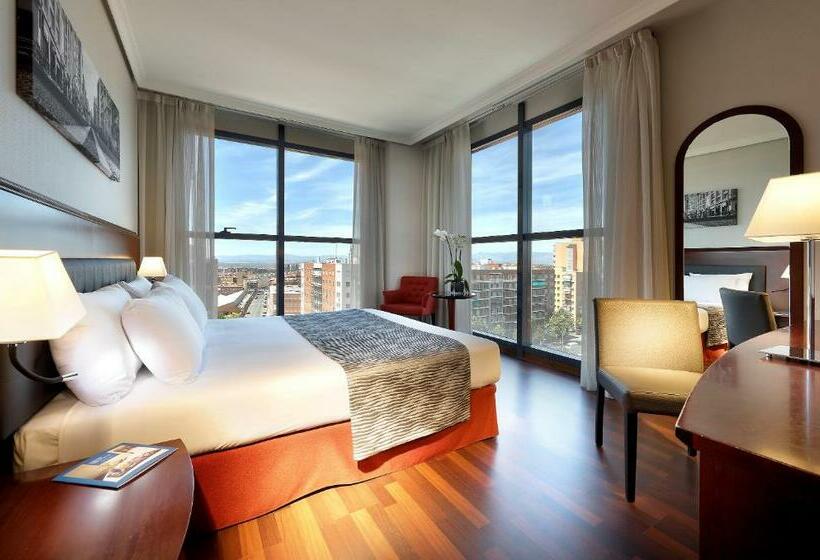 家庭间, Crisol Vía Castellana