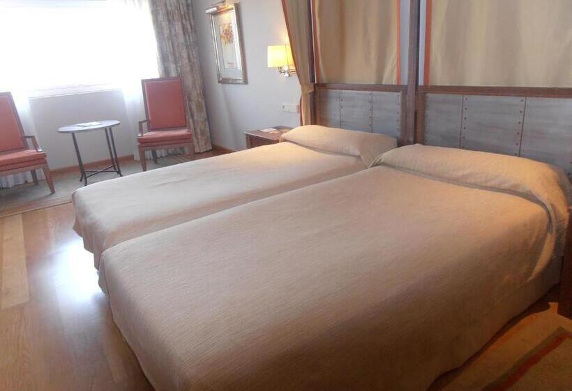 غرفة قياسية, Parador De Salamanca