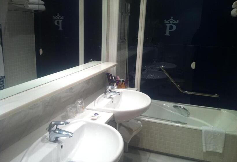 غرفة قياسية, Parador De Salamanca