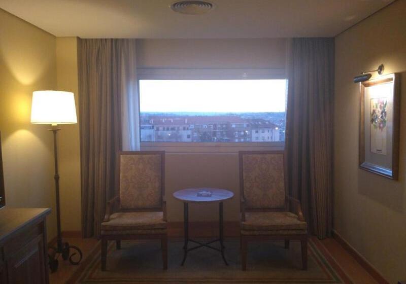 غرفة قياسية, Parador De Salamanca