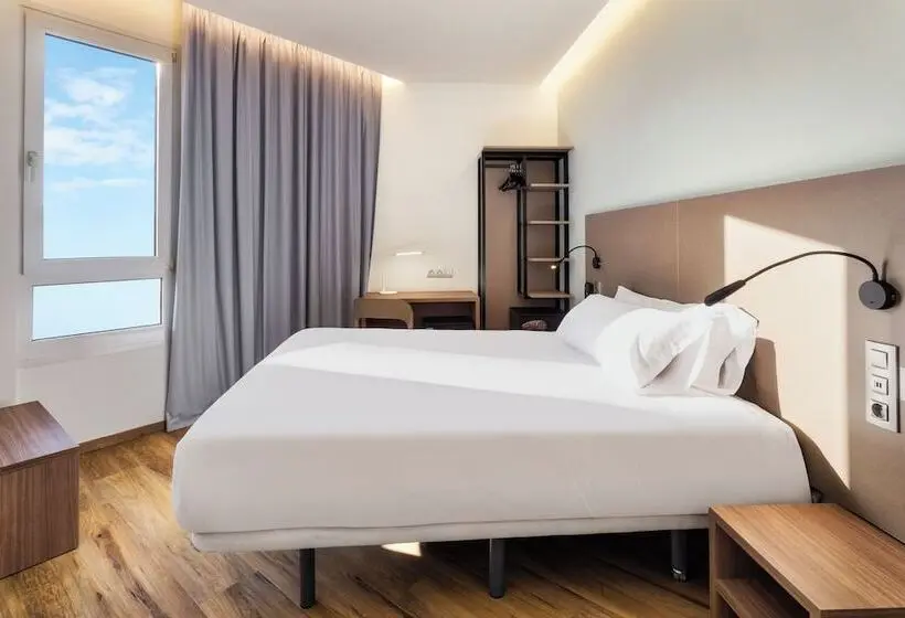 اتاق استاندارد, B&b Hotel Tarragona Centro Urbis