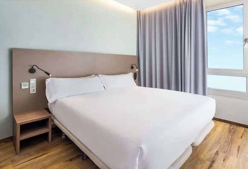 اتاق استاندارد, B&b Hotel Tarragona Centro Urbis