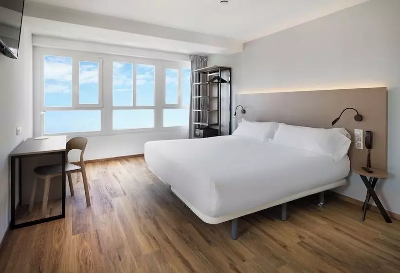 اتاق استاندارد, B&b Hotel Tarragona Centro Urbis