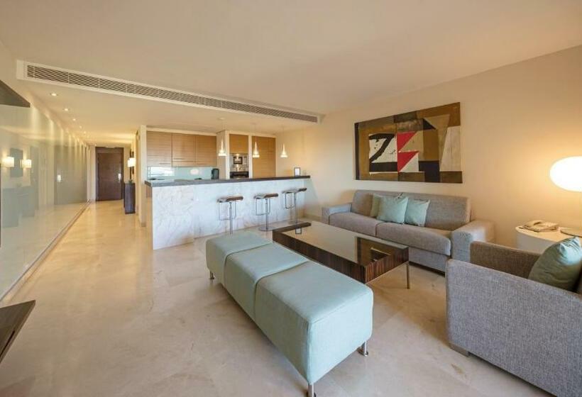 Вилла 2 Спальни, Don Carlos Resort & Spa Hotel & Villas