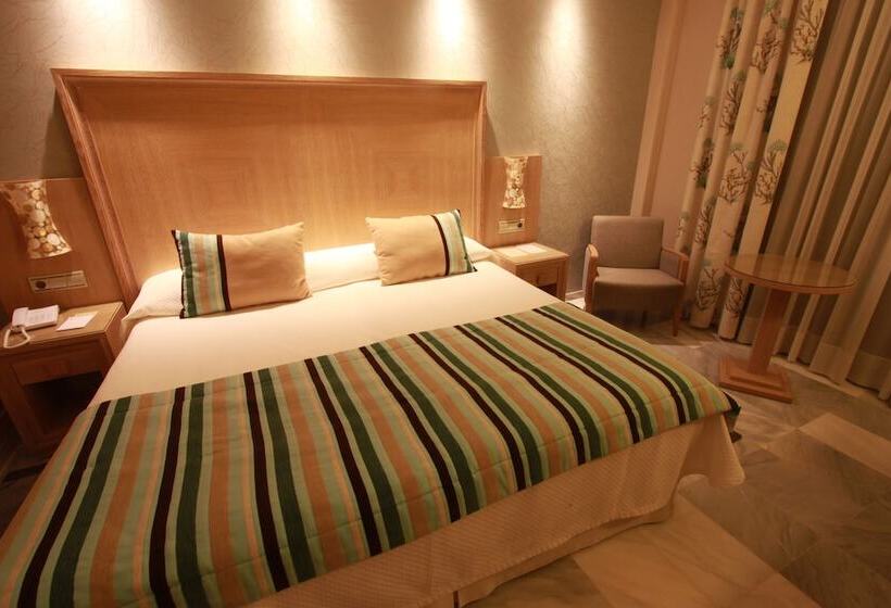 标准间, Balcon De Europa