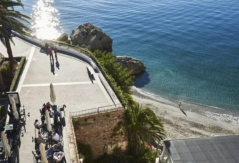 Deniz Manzaralı Balkonlu Standart Oda, Balcon De Europa