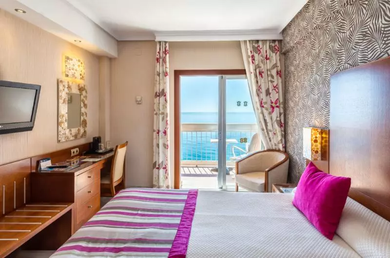 Deniz Manzaralı Balkonlu Standart Oda, Balcon De Europa