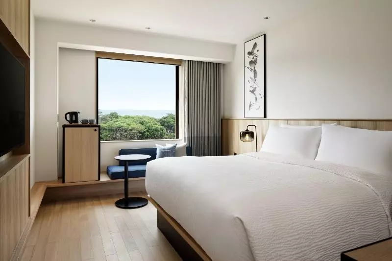 Standart Oda, Balcon De Europa