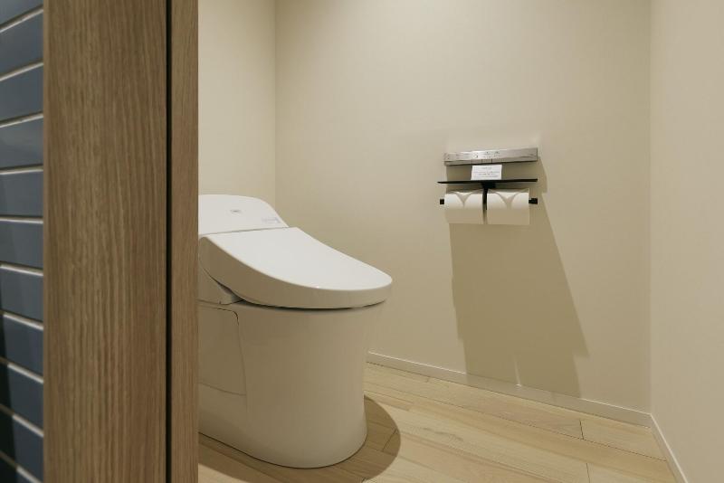 标准间, Balcon De Europa