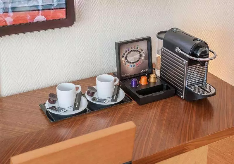 Standart Oda, Balcon De Europa