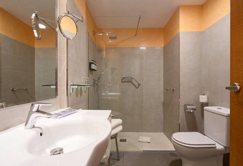 اتاق استاندارد, Becquer