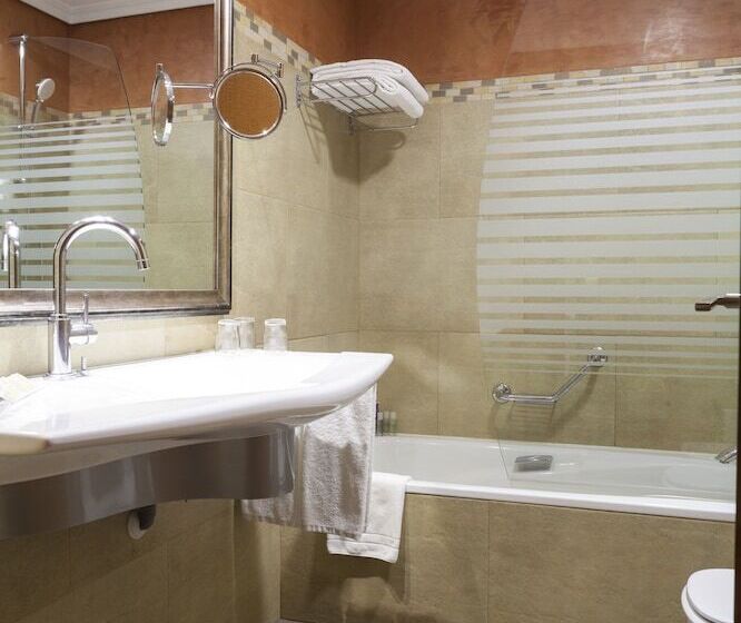 اتاق استاندارد, Becquer