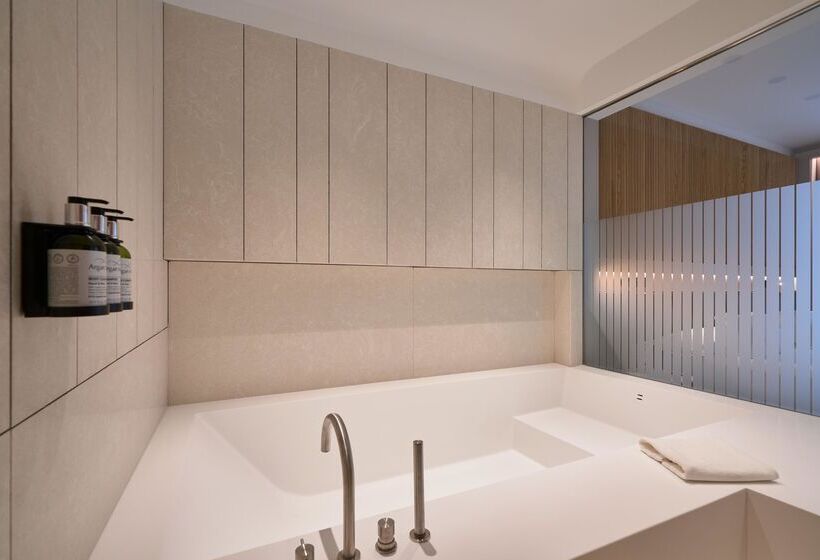 سوییت جونیور, Becquer