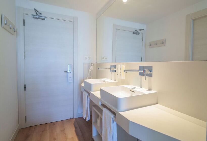اتاق استاندارد با چشم‌انداز دریا, Spirit Hotel Benalmadena Beach