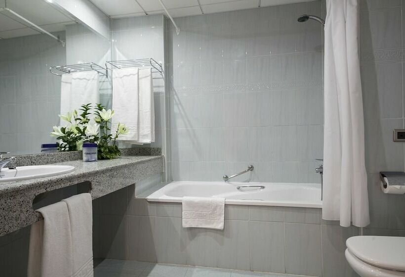 スタンダードルーム, Best Triton