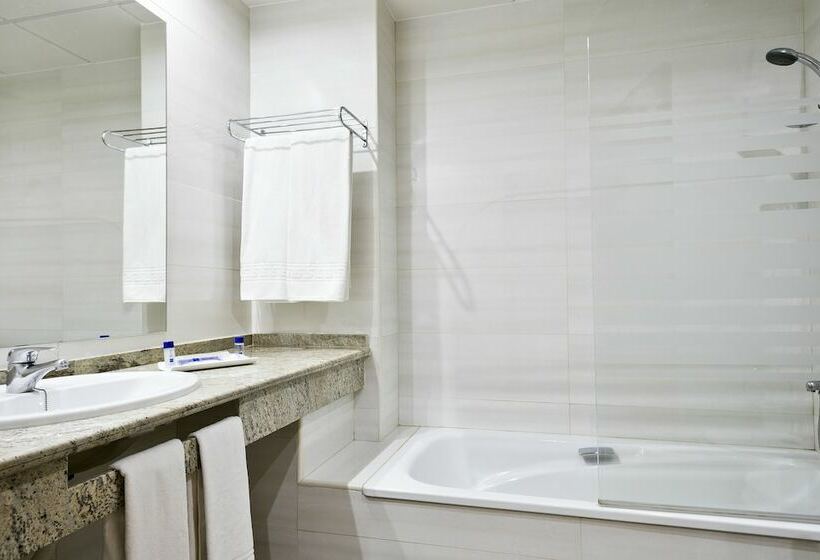 スタンダードルーム, Best Triton