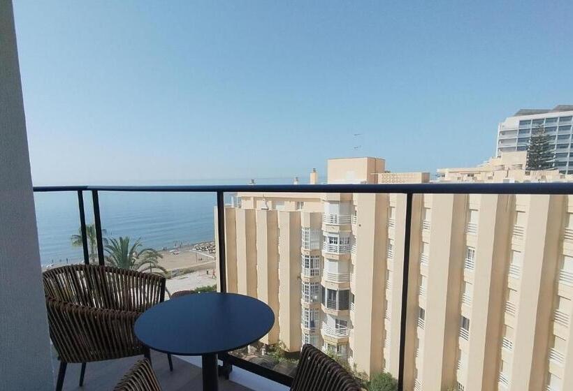 キングサイズベッドのスタンダードルーム, Best Triton