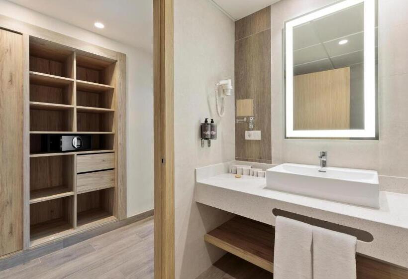 スーペリアールーム, Best Triton