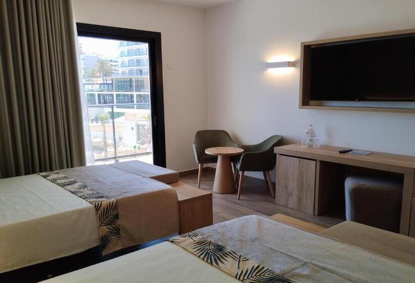 スーペリアールーム, Best Triton