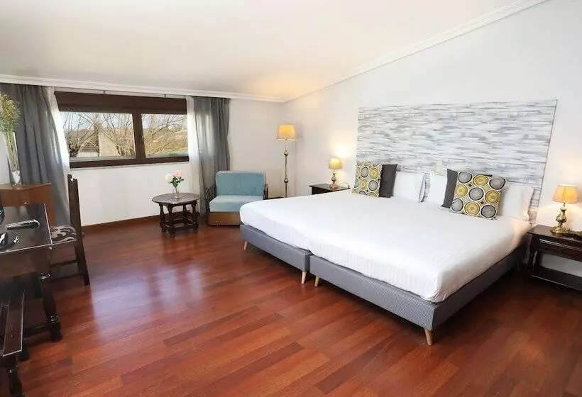 اتاق استاندارد, Conde Rodrigo Ii By Eme Hoteles