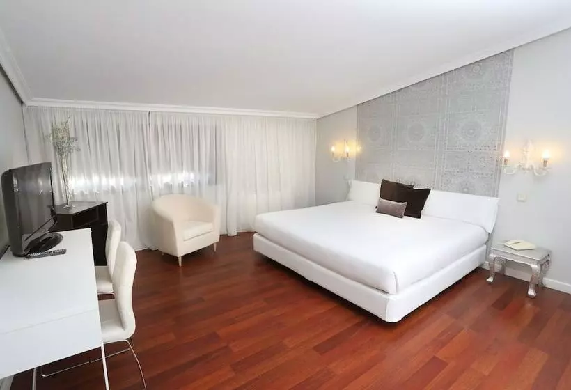 اتاق استاندارد, Conde Rodrigo Ii By Eme Hoteles