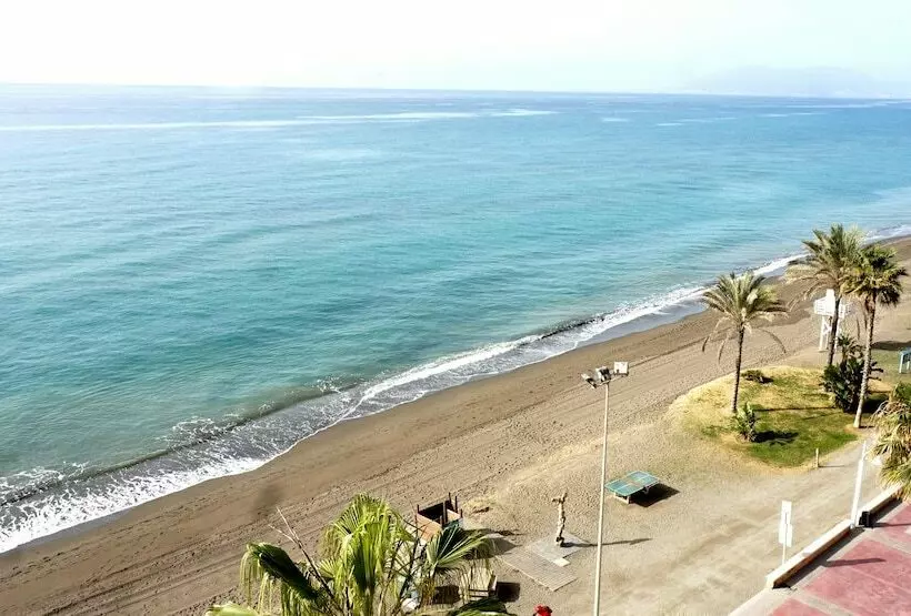 سوئیت جونیور با چشمانداز, Fay Victoria Beach