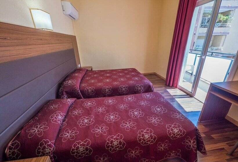 标准间, Golden Sand