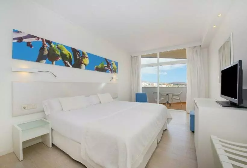 اتاق اساندارد با چشم‌انداز جانبی به دریا, Iberostar Waves Bouganville Playa