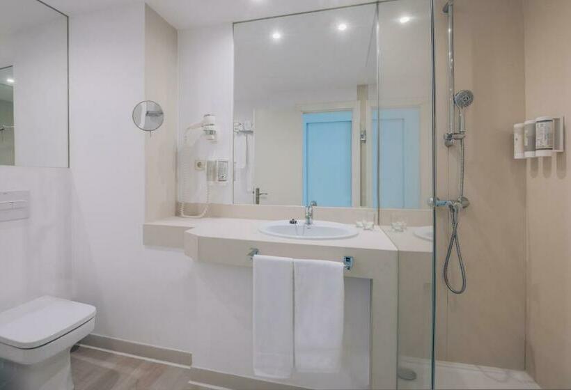 חדר משפחתי, Iberostar Waves Bouganville Playa