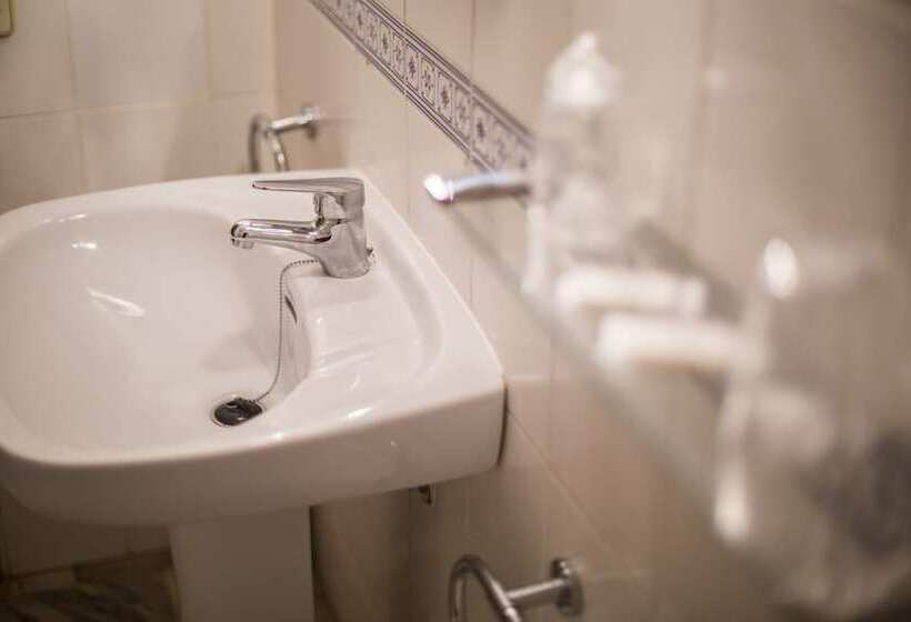 חדר סטנדרט, Mairena