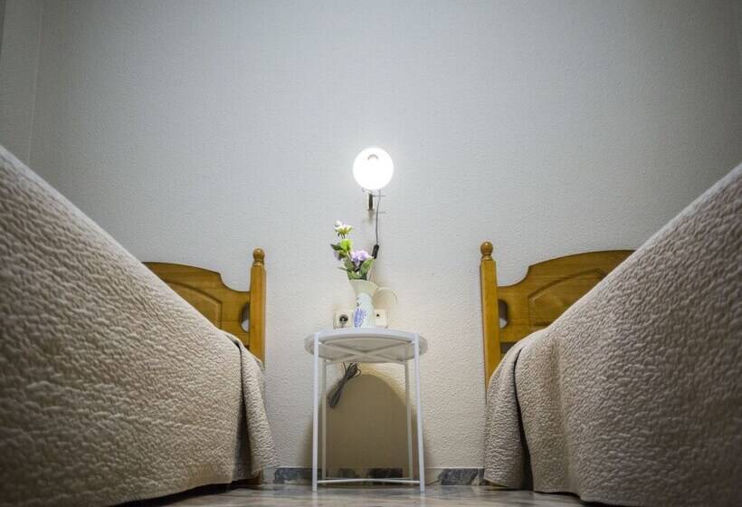 חדר סטנדרט, Mairena